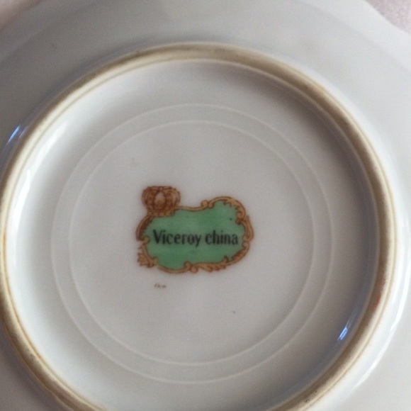 Viceroy China - Porcelain Leaf Jewelry dish - Rose design - Picture 3 of 4